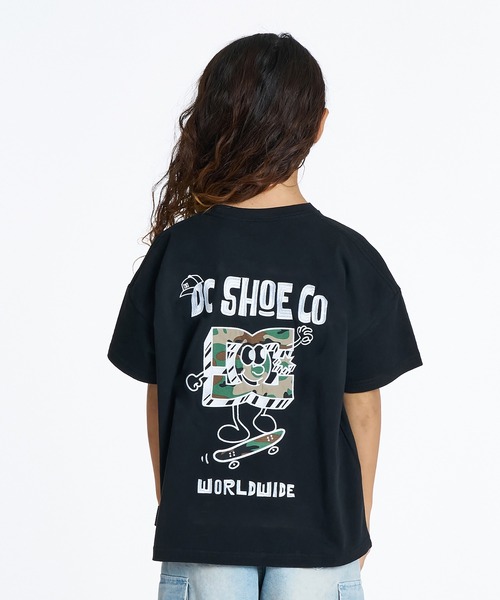 DC(ディーシー)の「DC/ディーシー キッズ 半袖 Tシャツ バックプリント YST262506(Tシャツ/カットソー・キッズ・ホワイト/ブラック/ブラック系その他2/ホワイト系その他2・100cm/110cm/120cm/130cm/140cm/150cm/160cm)」の4枚目の写真