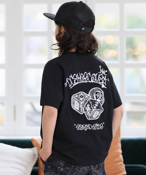 DC(ディーシー)の「DC/ディーシー キッズ 半袖 Tシャツ バックプリント YST262506(Tシャツ/カットソー・キッズ・ホワイト/ブラック/ブラック系その他2/ホワイト系その他2・100cm/110cm/120cm/130cm/140cm/150cm/160cm)」の14枚目の写真