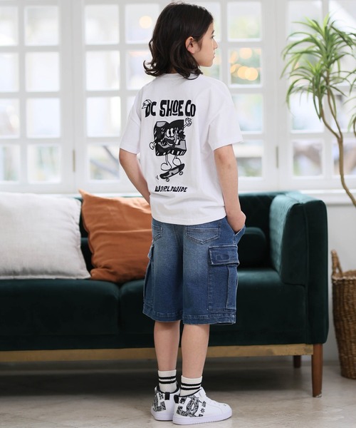 DC(ディーシー)の「DC/ディーシー キッズ 半袖 Tシャツ バックプリント YST262506(Tシャツ/カットソー・キッズ・ホワイト/ブラック/ブラック系その他2/ホワイト系その他2・100cm/110cm/120cm/130cm/140cm/150cm/160cm)」の10枚目の写真