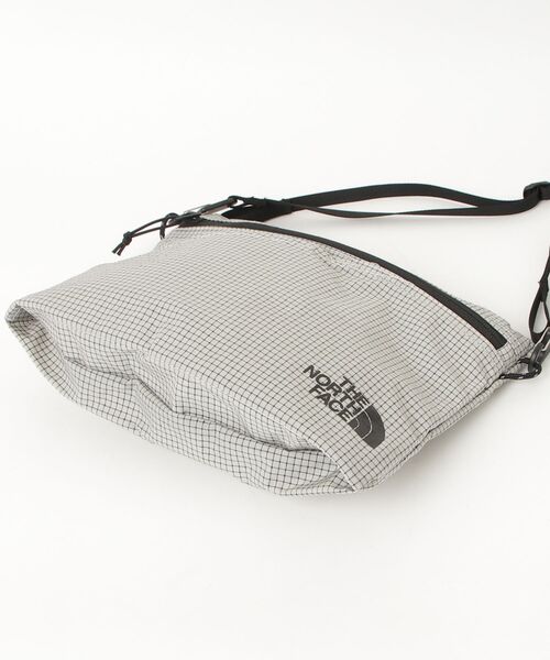 THE NORTH FACE(ザノースフェイス)の「ザ ノース フェイス THE NORTH FACE Rafter Shoulder Pouch M SP ラフターショルダーポーチM SP(ショルダーバッグ・メンズ・その他・ONE SIZE)」の3枚目の写真