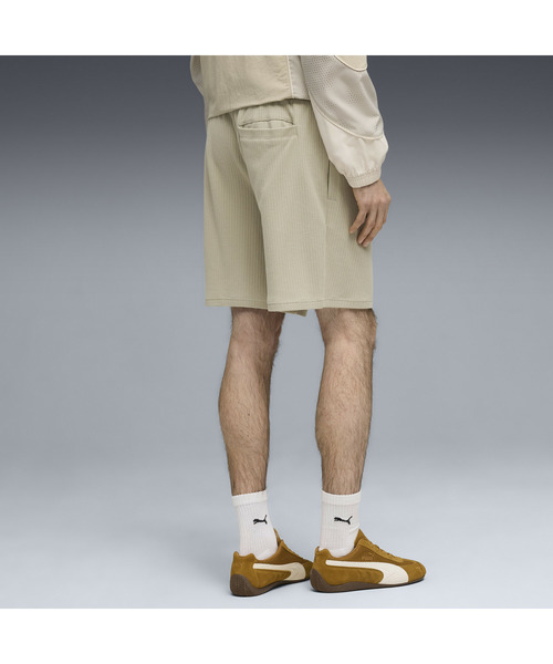 PUMA(プーマ)の「PUMA プーマ メンズ ワードローブ ESS ワッフル リラックスド ショーツ(その他パンツ・メンズ・ブラック×レッド/グレー・LARGE/XX-LARGE/SMALL/MEDIUM/X-LARGE)」の3枚目の写真