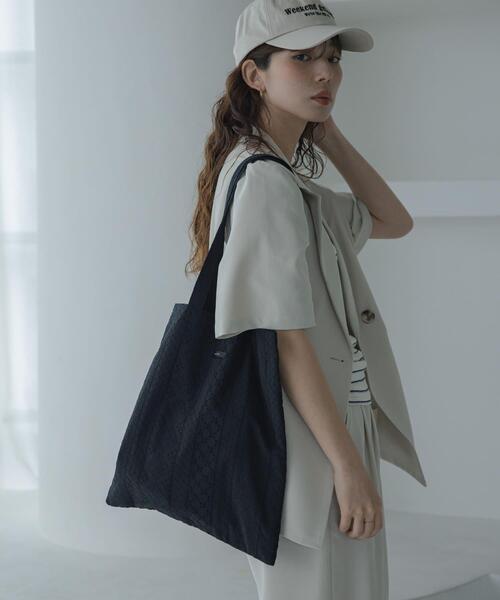 URBAN RESEARCH Sonny Label(アーバンリサーチサニーレーベル)の「コットンレーストートバッグ(トートバッグ・レディース・アイボリー/ブラック/ブルー・FREE)」の14枚目の写真