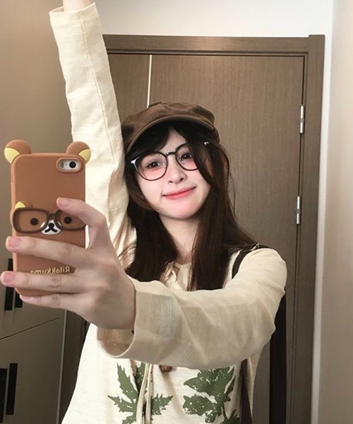 AsheKsha（アシクシャ）の「森系レトロ植物柄レースアップVネック長袖トップス（Tシャツ/カットソー・レディース・ダークグリーン/ベージュ・M）」の5枚目の写真
