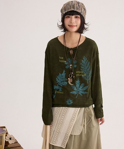 AsheKsha（アシクシャ）の「森系レトロ植物柄レースアップVネック長袖トップス（Tシャツ/カットソー・レディース・ダークグリーン/ベージュ・M）」の18枚目の写真