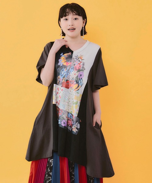 ScoLar(スカラー)の「162669:モノクロワールド柄 配色素材切替 アシメチュニック(チュニック・レディース・イエロー/オフホワイト/チャコールグレー・M)」の3枚目の写真
