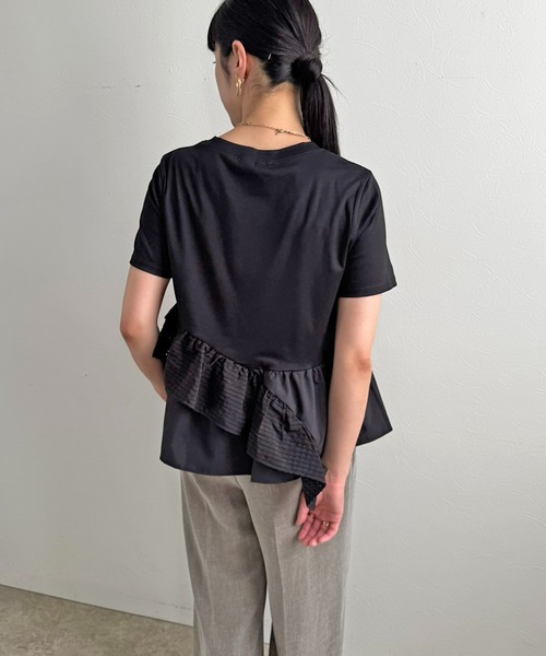 LHELBIE（レルビエ）の「アシメヘムペプラムトップス（Tシャツ/カットソー・レディース・ブラック/オフホワイト・M）」の4枚目の写真