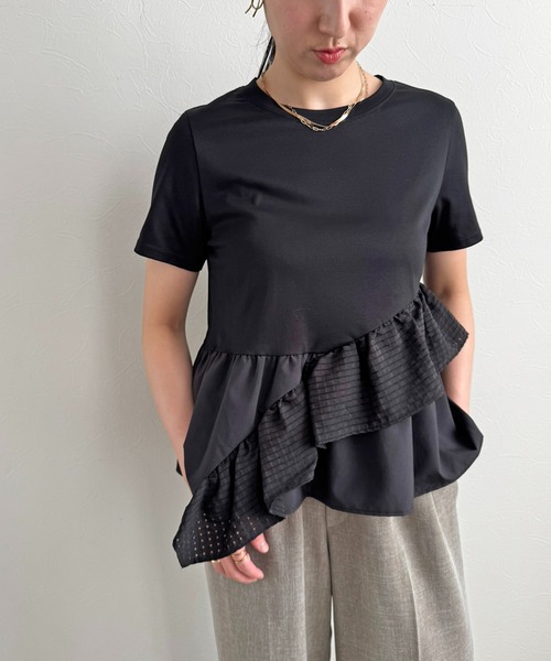 LHELBIE（レルビエ）の「アシメヘムペプラムトップス（Tシャツ/カットソー・レディース・ブラック/オフホワイト・M）」の11枚目の写真