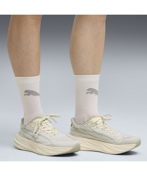 PUMA(プーマ)の「PUMA プーマ メンズ ディヴィエイト ピュア ニトロ ランニングシューズ(スニーカー・メンズ・ホワイト×シルバー/ブラック/オフホワイト/レッド系その他3/ホワイト×レッド・26.5cm/28.5cm/29.0cm/28.0cm/25.0cm/25.5cm/26.0cm/27.5cm/27.0cm)」の6枚目の写真