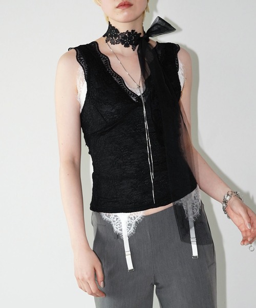 chuclla(チュクラ)の「フラワーレースVネックタンクトップ chw26s344(Tシャツ/カットソー・レディース・ホワイト/ブラック・FREE)」の2枚目の写真