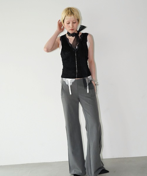 chuclla(チュクラ)の「フラワーレースVネックタンクトップ chw26s344(Tシャツ/カットソー・レディース・ホワイト/ブラック・FREE)」の12枚目の写真