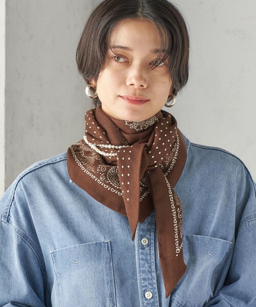 destin(デスティン)の「destin: Judy Triangle Bandana(バンダナ/スカーフ・レディース・ブラウン/オリーブ/ネイビー・ONE SIZE)」の4枚目の写真