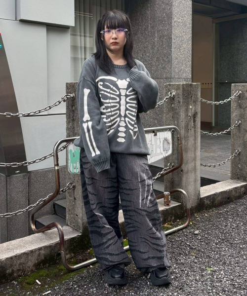 Candy Stripper(キャンディストリッパー)の「CAT SCRATCH DENIM パンツ(デニムパンツ・レディース・ブラック系その他2/ブラック・FREE)」の8枚目の写真