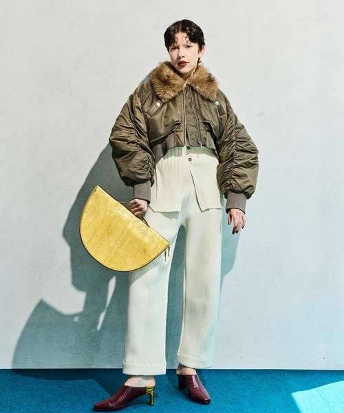 OMMO（オーエムエムオー）の「FUR COLLAR SHORT MA-1（MA-1・レディース・グレー/カーキ/ブラック・38/36）」の14枚目の写真