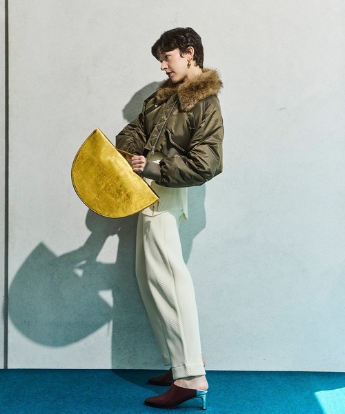 OMMO（オーエムエムオー）の「FUR COLLAR SHORT MA-1（MA-1・レディース・グレー/カーキ/ブラック・38/36）」の16枚目の写真