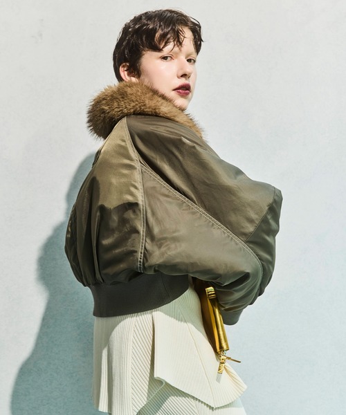 OMMO（オーエムエムオー）の「FUR COLLAR SHORT MA-1（MA-1・レディース・グレー/カーキ/ブラック・38/36）」の22枚目の写真