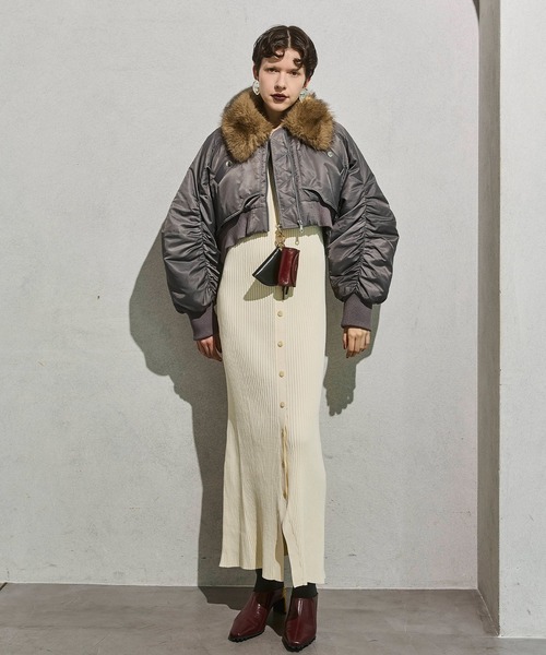 OMMO（オーエムエムオー）の「FUR COLLAR SHORT MA-1（MA-1・レディース・グレー/カーキ/ブラック・38/36）」の10枚目の写真