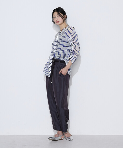 K.T KIYOKO TAKASE(キヨコタカセ)の「〔 TALLサイズ 〕 キュプラリネン/トリアセリネンサテン バレルシルエットパンツ(その他パンツ・レディース・キナリ・15号)」の3枚目の写真