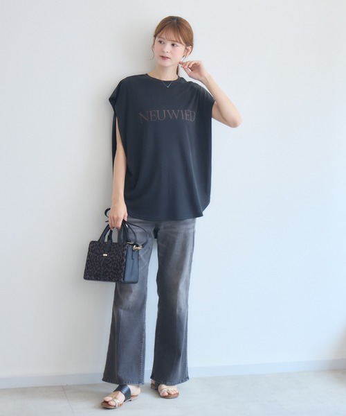 KATHARINE ROSS(キャサリンロス)の「モダールロゴプルオーバー(Tシャツ/カットソー・レディース・ブラウン/ブラック・FREE)」の7枚目の写真