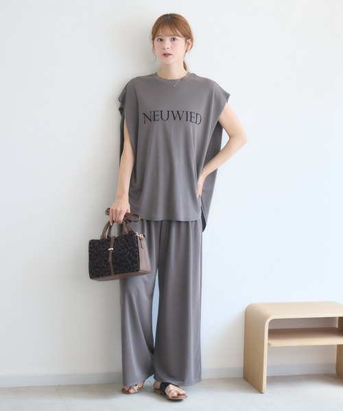 KATHARINE ROSS(キャサリンロス)の「モダールロゴプルオーバー(Tシャツ/カットソー・レディース・ブラウン/ブラック・FREE)」の19枚目の写真