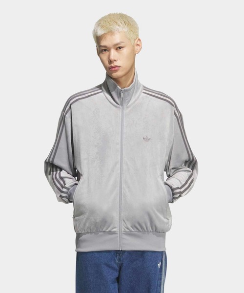 adidas(アディダス)の「FB TT ベロア / ファイヤーバード トラックトップ ベロア / ジャージ / トラックジャケット / アディダスオリジナルス adidas Originals(ジャージ・メンズ・グレー系その他・XX-LARGE/XX-SMALL/3XL/LARGE/MEDIUM/SMALL/X-LARGE/X-SMALL)」の5枚目の写真