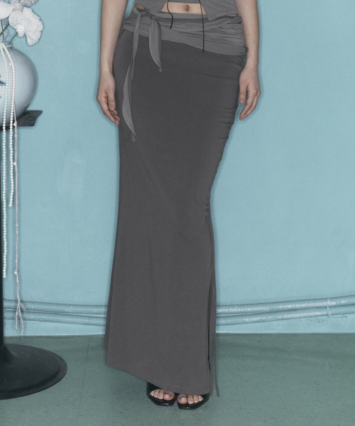 PLEASENOFOLLOW(プリーズノーフォロー)の「Ina Shirring Long Skirt (Khaki)(スカート・レディース・その他・SMALL/MEDIUM)」の5枚目の写真