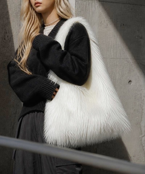 Burner（バーナー）の「【FEMLY DAILY（フェミリーデイリー）】ハンドバッグ fem-bag-9-32【RBTS】（ハンドバッグ・レディース・ホワイト/レッド/オレンジ/ピンク系その他/ピンク/ブラック/ブルー系その他/ブラウン/グリーン/パープル/ライム/イエロー・FREE）」の2枚目の写真