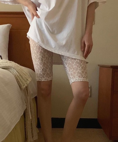 ampm(エーエムピーエム)の「総レース ハーフレギンス レイヤードパンツ レディース(その他パンツ・レディース・ホワイト/ブラック・FREE)」の8枚目の写真