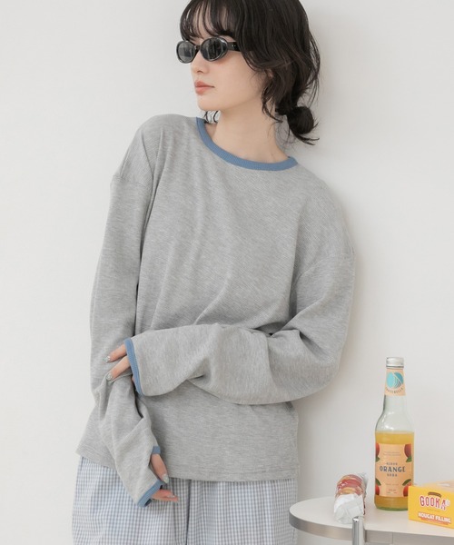 HEILIS(ヘイリス)の「バイカラーワッフルロングTシャツ/ロンT 長袖Tシャツ カットソー ワッフルTシャツ ワッフルトップス バイカラー 配色トップス 配色リブ クルーネック 長袖トップス 韓国ファッション 韓国コーデ カジュアル ノームコア レイヤード デイリー 春服 秋服 冬服 オフホワイト グレー ブラック(Tシャツ/カットソー・レディース・オフホワイト/ブラック/グレー・FREE)」の3枚目の写真