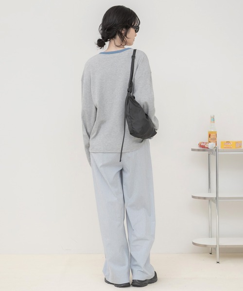HEILIS(ヘイリス)の「バイカラーワッフルロングTシャツ/ロンT 長袖Tシャツ カットソー ワッフルTシャツ ワッフルトップス バイカラー 配色トップス 配色リブ クルーネック 長袖トップス 韓国ファッション 韓国コーデ カジュアル ノームコア レイヤード デイリー 春服 秋服 冬服 オフホワイト グレー ブラック(Tシャツ/カットソー・レディース・オフホワイト/ブラック/グレー・FREE)」の11枚目の写真