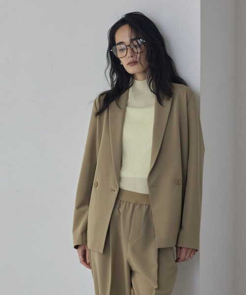 GALLEST(ギャレスト)の「Comfy Set Up|ダブルブレストイージージャケット【セットアップ対応/通勤/カセット服】(テーラードジャケット・レディース・ブラック/ベージュ/ダークグレー・36/38/40)」の3枚目の写真