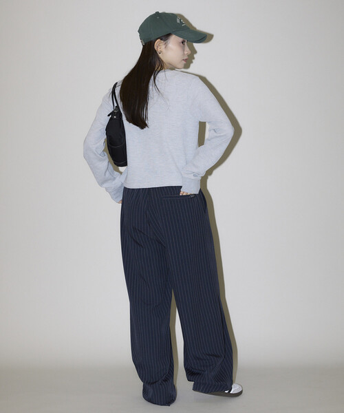 PUBLUX(パブリュクス)の「PUBLUX/パブリュクス ミニ ワッフル ヘンリーネック クロップド ロンT 限定展開(Tシャツ/カットソー・レディース・オフホワイト/グレー/ブラウン/チャコールグレー・フリ-)」の18枚目の写真