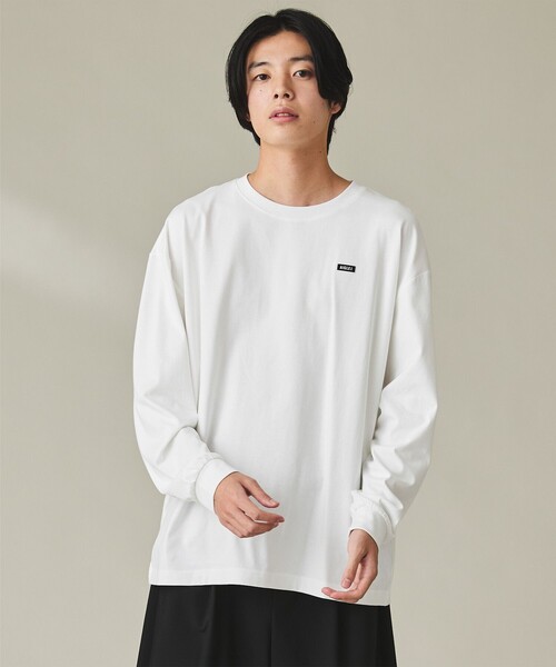 AIGLE（エーグル）の「オーガニックコットン オーバーサイズ ワンポイントシリコンバッジロゴ ロングスリーブTシャツ（Tシャツ/カットソー・メンズ・ブラック/ダークグレー/ホワイト・L/M/S/XL/XS/XXS）」の12枚目の写真