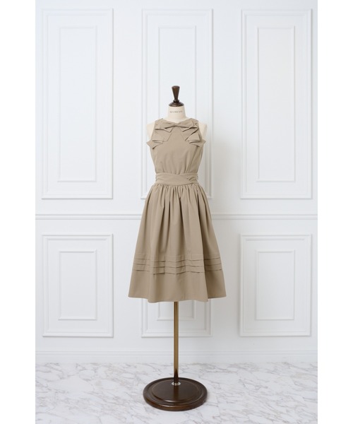 MISTREASS(ミストレアス)の「Sleeveless Ribbon Tops×Flare Skirt Set Up(セットアップ・レディース・グレー/ベージュ・FREE)」の4枚目の写真