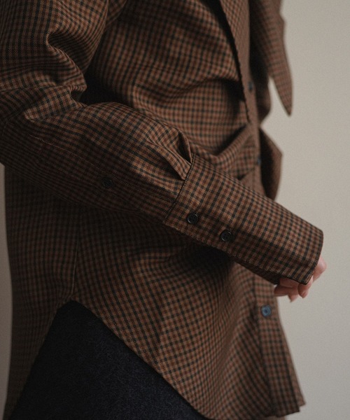 mideal(マイディール)の「tuck design bow tie shirt / タックデザインボウタイシャツ(シャツ/ブラウス・レディース・ベージュ/ブラウン/グレー・FREE)」の12枚目の写真