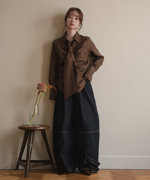 mideal(マイディール)の「tuck design bow tie shirt / タックデザインボウタイシャツ(シャツ/ブラウス・レディース・ベージュ/ブラウン/グレー・FREE)」の20枚目の写真