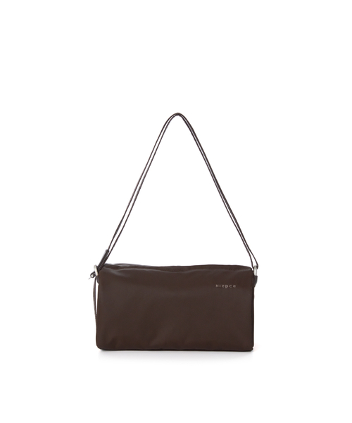RAWROW（ロウロウ）の「ニエプス フィルムバッグ L [3colors]（メッセンジャーバッグ・レディース・ブラック/ブラウン/オリーブ・FREE）」の2枚目の写真