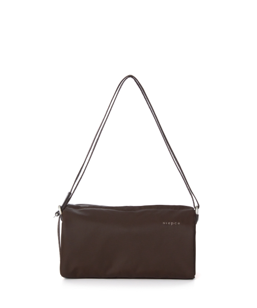 RAWROW（ロウロウ）の「ニエプス フィルムバッグ L [3colors]（メッセンジャーバッグ・レディース・ブラック/ブラウン/オリーブ・FREE）」の9枚目の写真