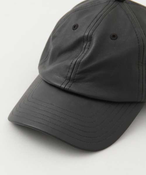 SENSE OF PLACE by URBAN RESEARCH（センスオブプレイスバイアーバンリサーチ）の「フェイクレザー6パネルCAP（キャップ・メンズ・ブラック・FREE）」の2枚目の写真