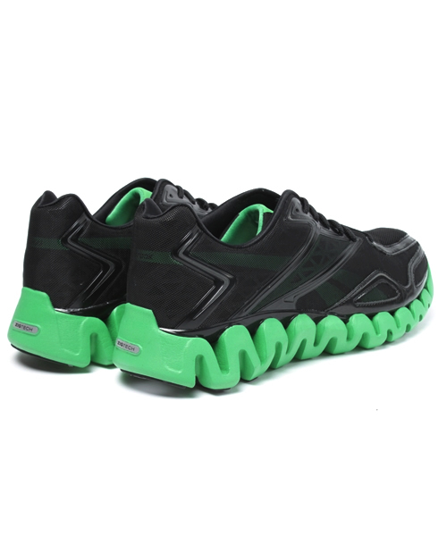 Reebok(リーボック)の「ZIGSONIC SPOT(スニーカー・メンズ・ブラック・26.5/27/27.5/28/28.5/29)」の4枚目の写真