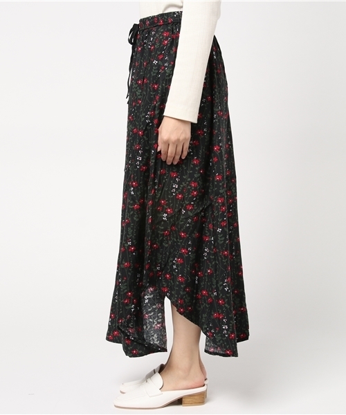 niko and...(ニコアンド)の「ラウンドヘムフレアースカート(スカート・レディース・パープル/レッド/イエロー・3/4)」の5枚目の写真