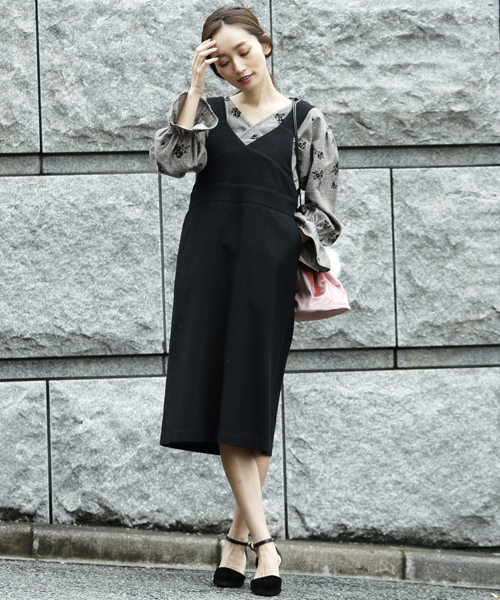 RAY CASSIN（レイカズン）の「グレンチェック・無地タイトジャンスカ（ジャンパースカート・レディース・ブラック/A・FREE）」の13枚目の写真