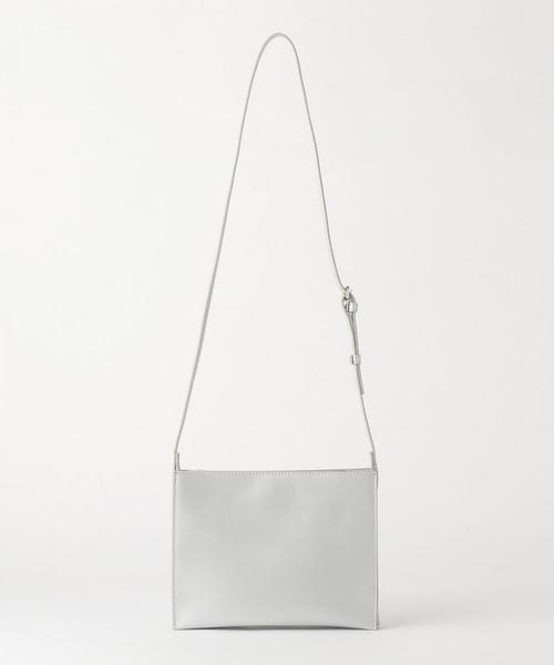 YAHKI（ヤーキ）の「＜YAHKI＞スプリットレザーサコッシュ о（ショルダーバッグ・レディース・シルバー/ブラック・FREE）」の4枚目の写真