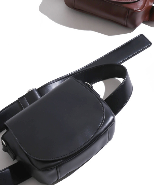 WEGO（ウィゴー）の「WEGO/2WAYウエストバッグ（ボディバッグ/ウエストポーチ・レディース・ブラック/ブラウン/パープル/ゴールド/シルバー・FREE）」の2枚目の写真