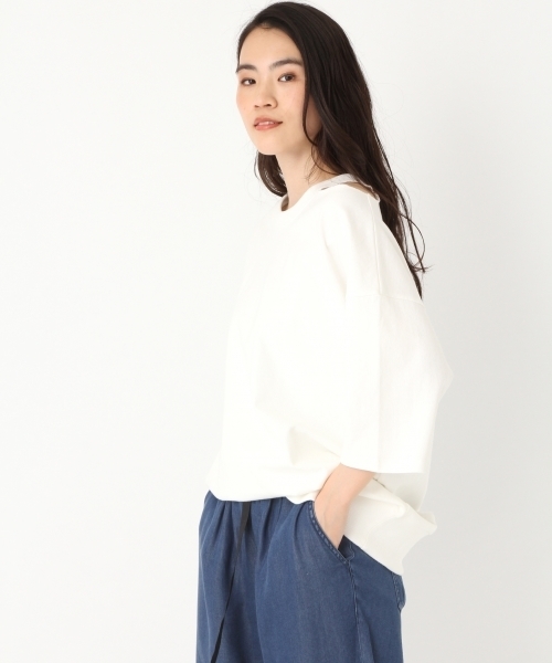 niko and...(ニコアンド)の「コットンカットアウトワイド6分袖Tシャツ【niko and ...】(Tシャツ/カットソー・レディース・イエロー/ホワイト/ブルー・LARGE/MEDIUM)」の2枚目の写真