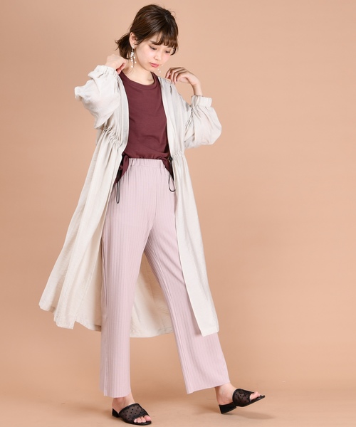 natural couture（ナチュラルクチュール）の「ウエストドロストサテンガウン（カーディガン/ボレロ・レディース・ベージュ/ミント/レンガ・FREE）」の2枚目の写真