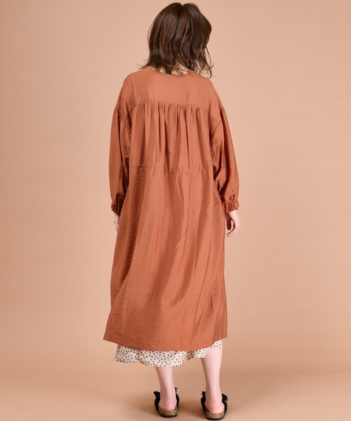 natural couture（ナチュラルクチュール）の「ウエストドロストサテンガウン（カーディガン/ボレロ・レディース・ベージュ/ミント/レンガ・FREE）」の18枚目の写真