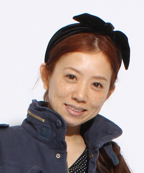 BEAMS BOY(ビームスボーイ)の「□ BEAMS BOY / ベロアリボン ヘアバンド(ヘアバンド・レディース・ブラック/ワイン/ダークグリーン/ネイビー・ONE SIZE)」の2枚目の写真