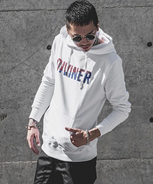 JOKER(ジョーカー)の「スパンコール プルパーカー(パーカー・メンズ・ホワイト/ブラック・M/L/XL/XXL)」の1枚目の写真