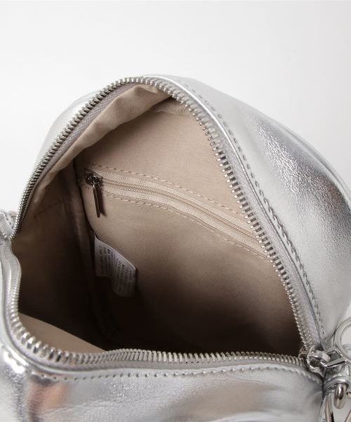one way(ワンウェイ)の「縦型ショルダー(ショルダーバッグ・レディース・ブラック/ブラウン系その他/シルバー・FREE)」の7枚目の写真