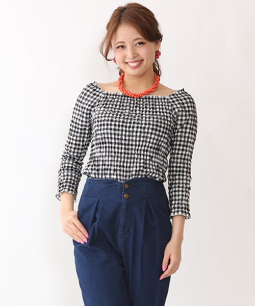 Chico（チコ）の「シャーリングTOPs（シャツ/ブラウス・レディース・レッド/ブラック/ライトブルー・FREE）」の10枚目の写真